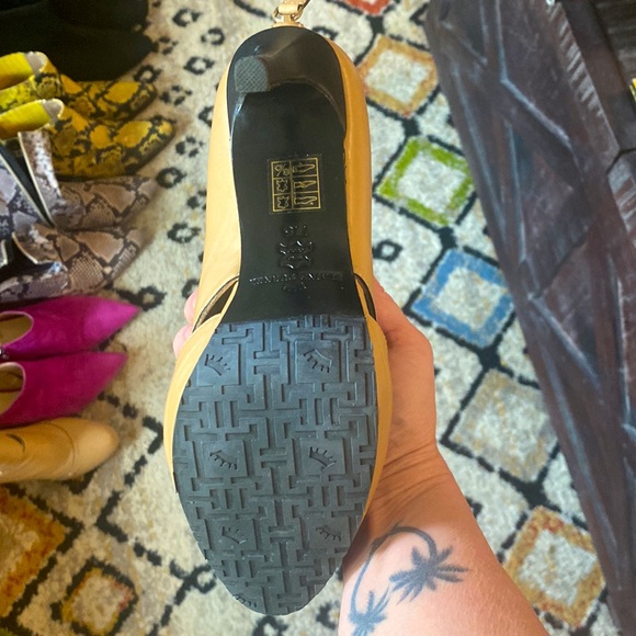 Elaine Turner camel colored soft leather booties with platform and cutouts. - Picture 6 of 6